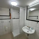 Centrales Hideaway Mit Aussicht Apartamento *